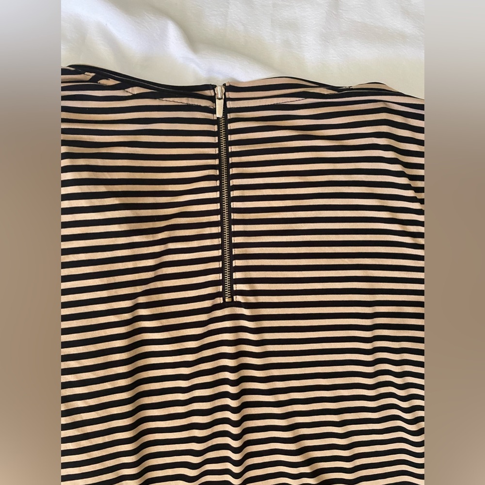 Chicos scoop neck women’s small half sleeves half back zipper gold - Picture 2 of 4
